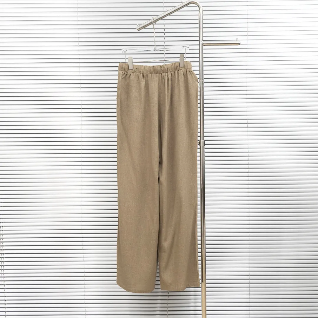 P270 top version (different currencies) You can scan the QR code to enter the official website. Style: Ralph Lauren POLO linen old money style embroidered trousers. Color: Picture color. Size: S-L. Fabric: Linen. Accessories: Full set of customized accessories. No gender distinction. Same style for men and women.